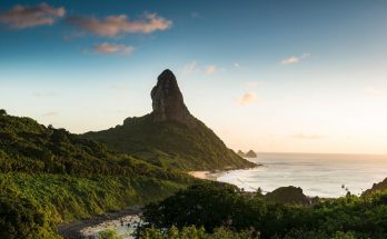 Azul retoma voos para Fernando de Noronha