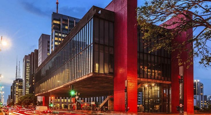 Novos cursos no Masp: artes pretas e a moda na Semana de 22