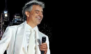 Andrea Bocelli se apresentará em Brasília em 2024